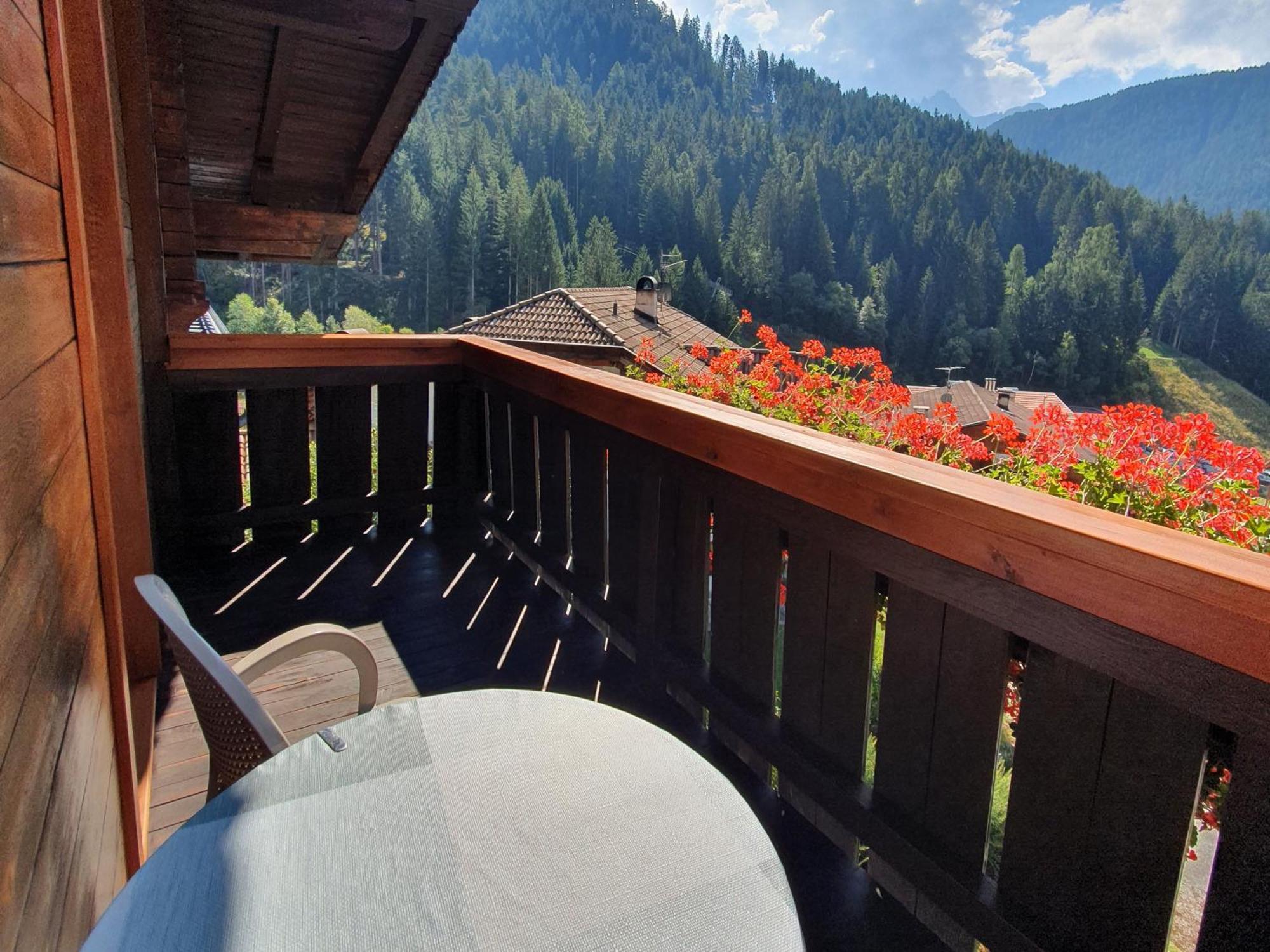 Haus Herta B&B Nova Levante Ruang foto